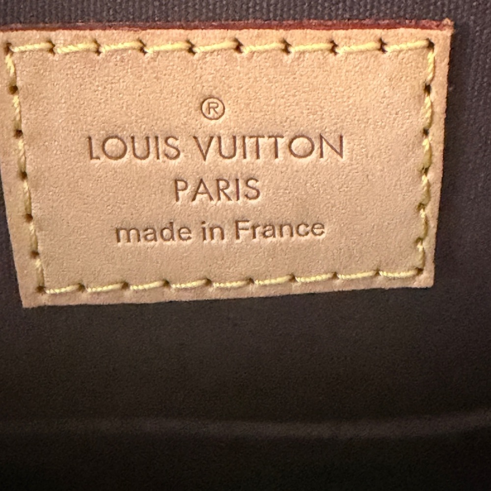 Louis Vuitton Alma patent leather monogram bag - Picture 9 of 10